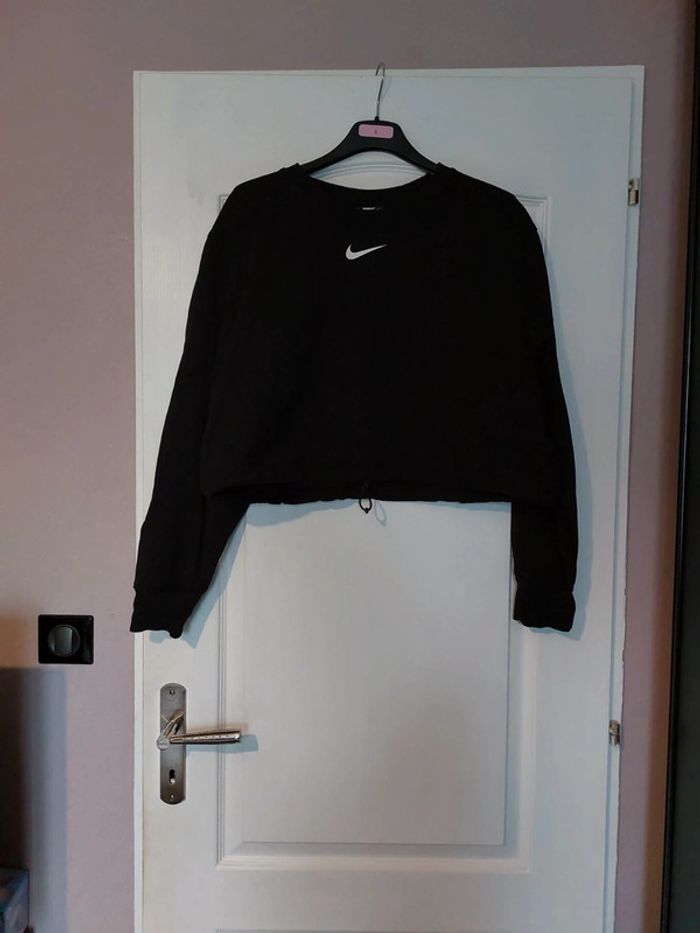 Sweat crop top nike S neuf