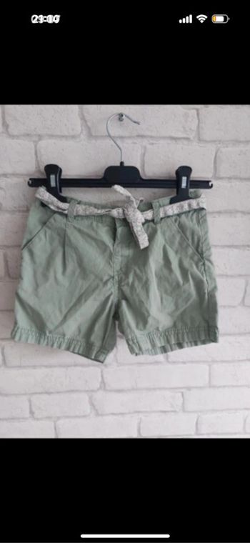 Short 100% coton H&M taille 4 - 5 ans
