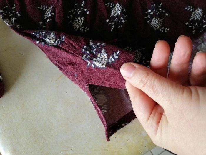 Top manches longues Promod bordeaux à motifs t. 38/40? - photo numéro 3