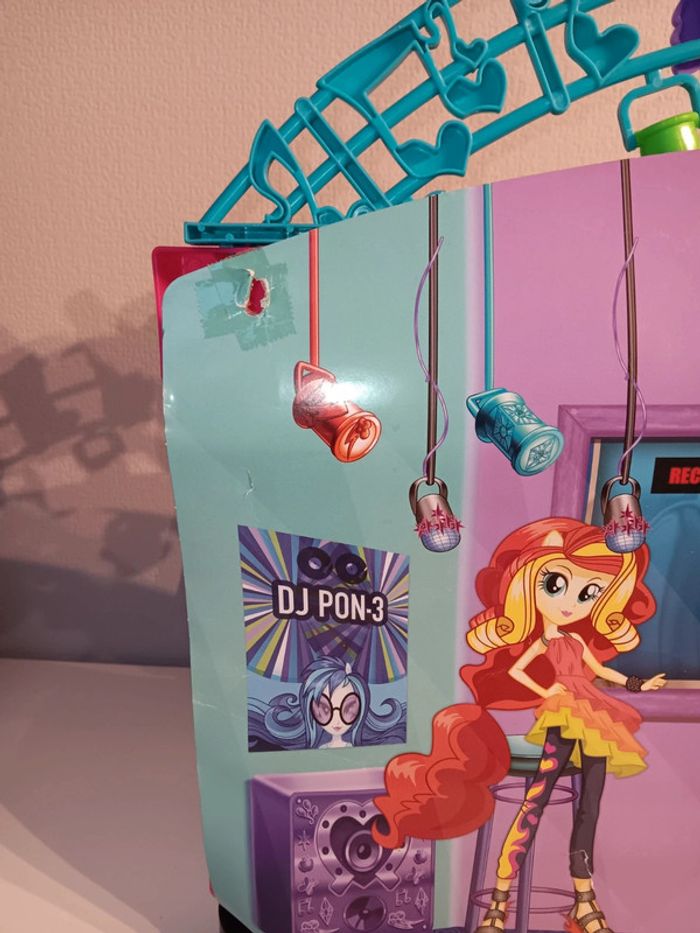 Scène rainbow rock my little pony equestria girls + 3 figurines - photo numéro 8