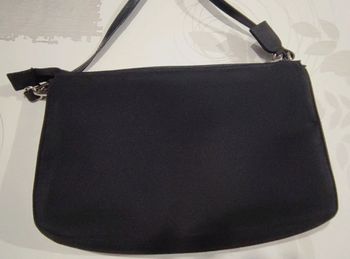 Petit sac à main porté épaule