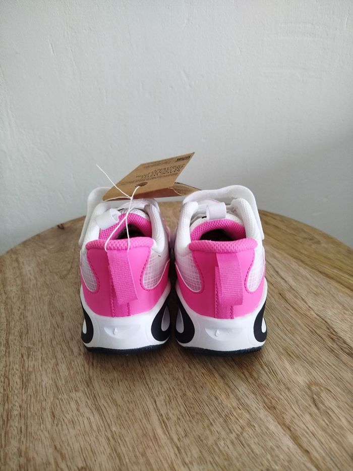 Baskets Nike T 28,5 - photo numéro 7