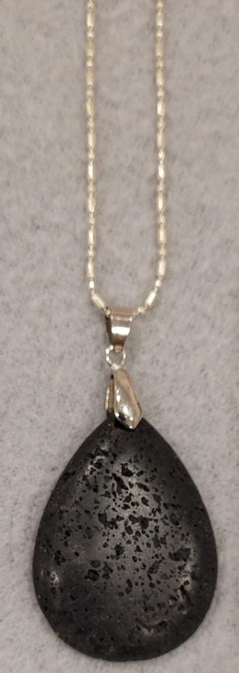 Collier avec pendentif