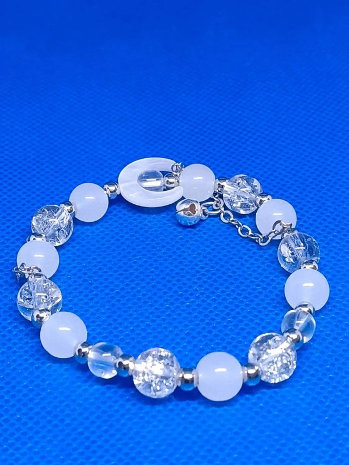 Bracelet perles blanches et transparentes lune