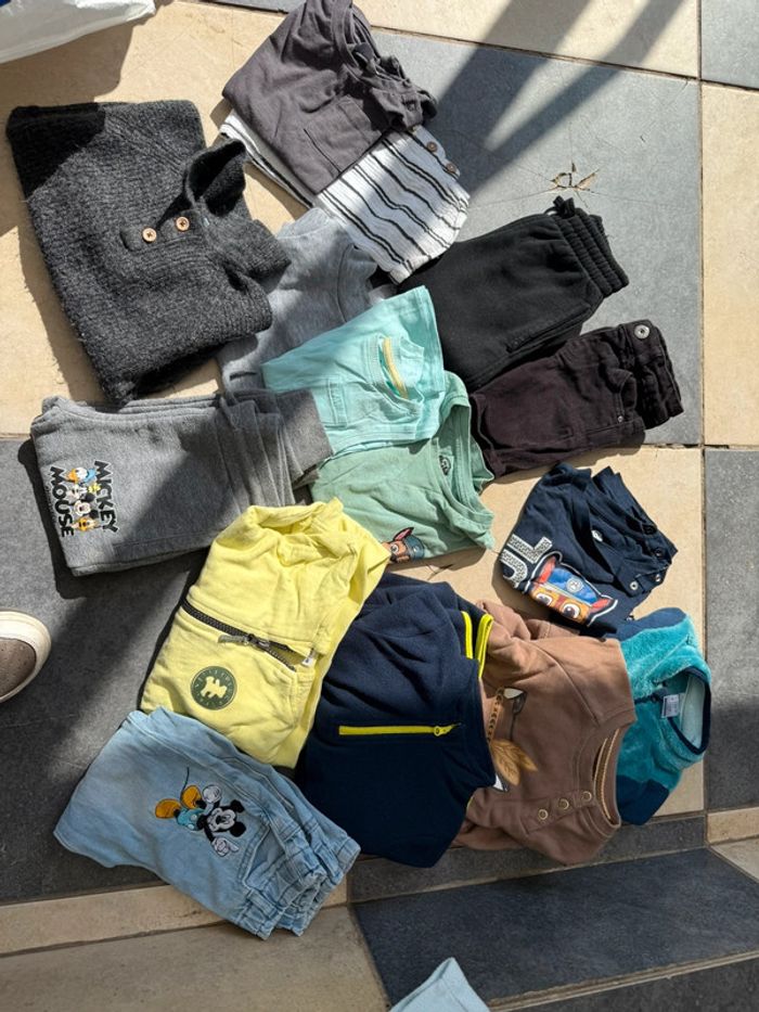 Lot de vêtements