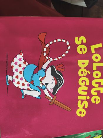 Livre Louloute se déguise