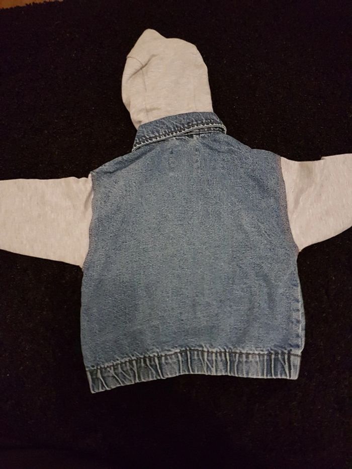 Veste jean à capuche Primark 4-5 ans - photo numéro 2