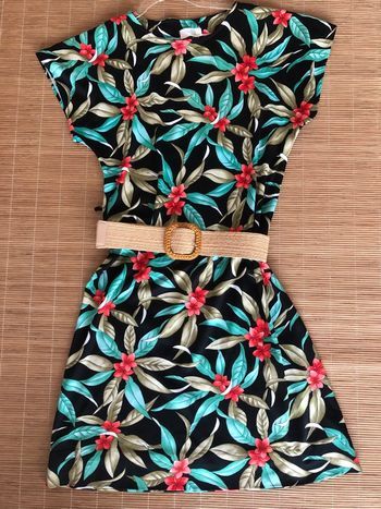 Robe vintage à fleurs 