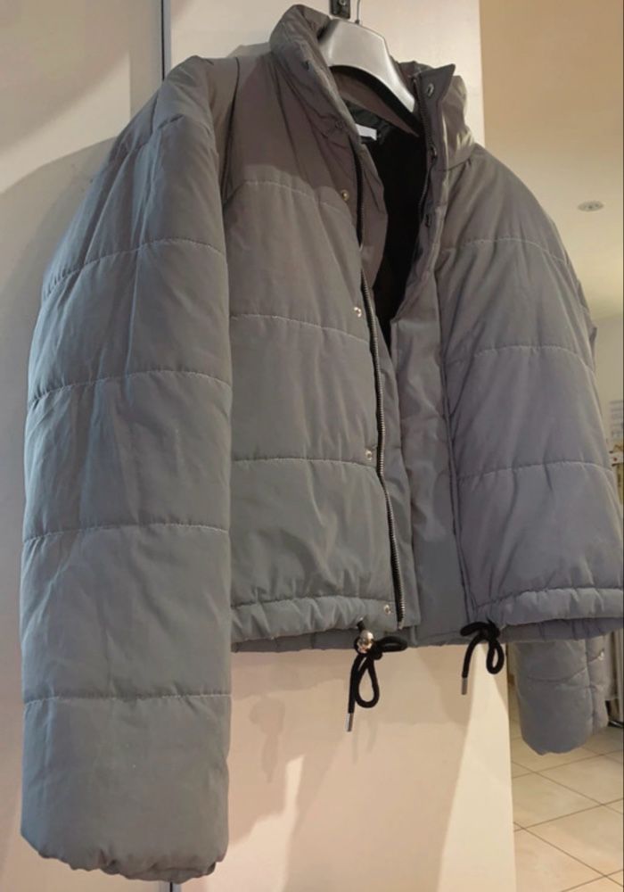 Doudoune courte réfléchissante taille L comme neuve effet lumineux - photo numéro 2