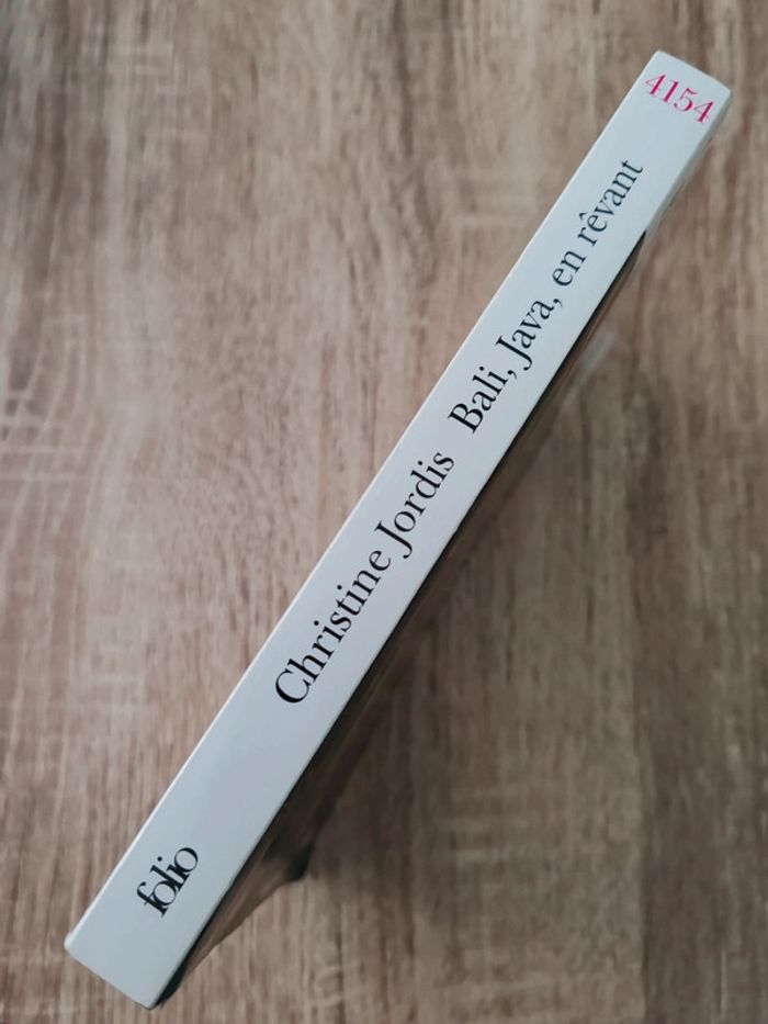 Christine Jordis 🟣 Bali, Java, en rêvant - photo numéro 3