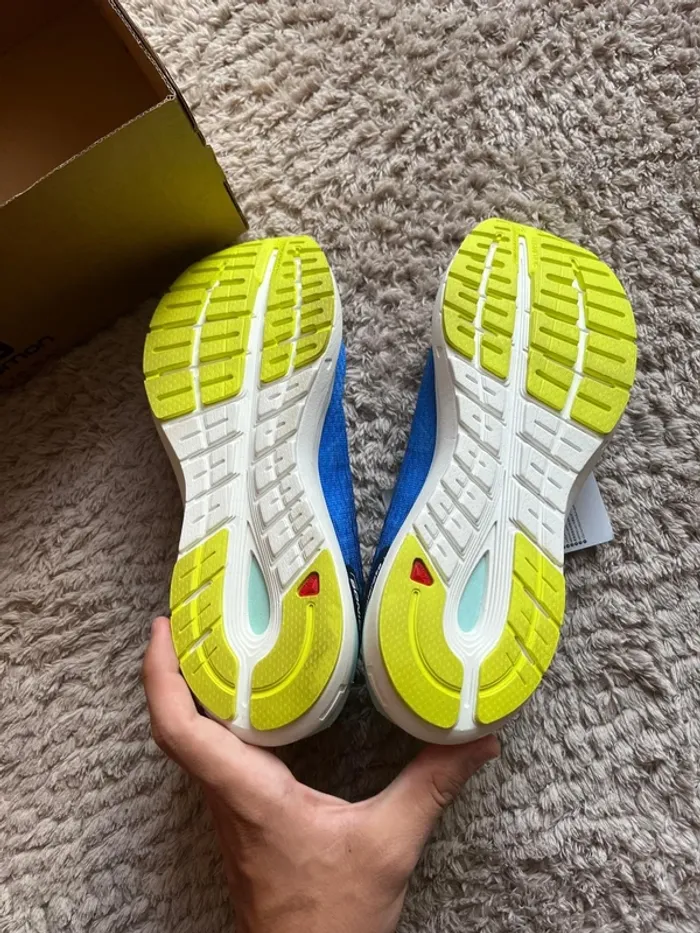 Chaussures de running Salomon / 40 / Bleu / Neuves sans étiquette - photo numéro 4