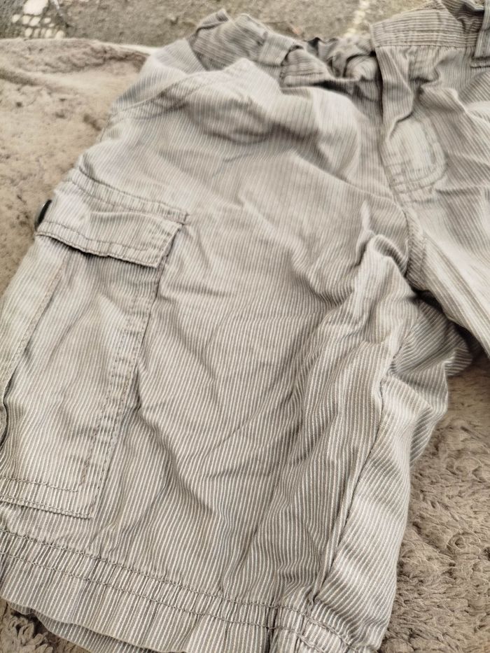 Short garçon taille 6 ans / 116 cm . - photo numéro 2