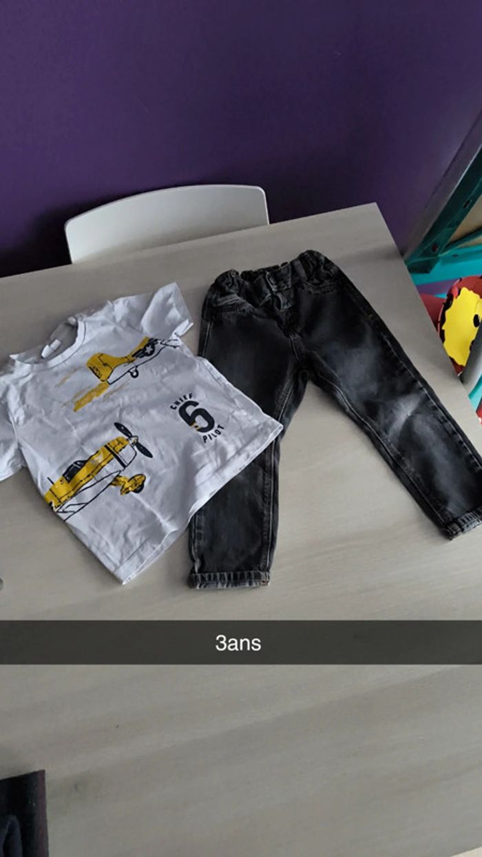 Jeans et tee shirt taille 3ans