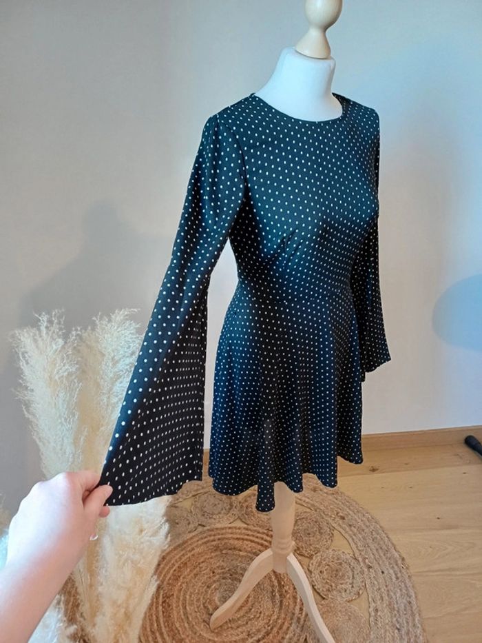 Robe noire légère à motifs Unique 21 taille S 36 - photo numéro 4
