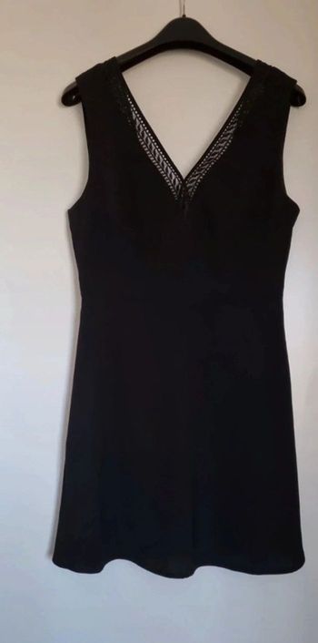 Robe noire trapèze, sans manches