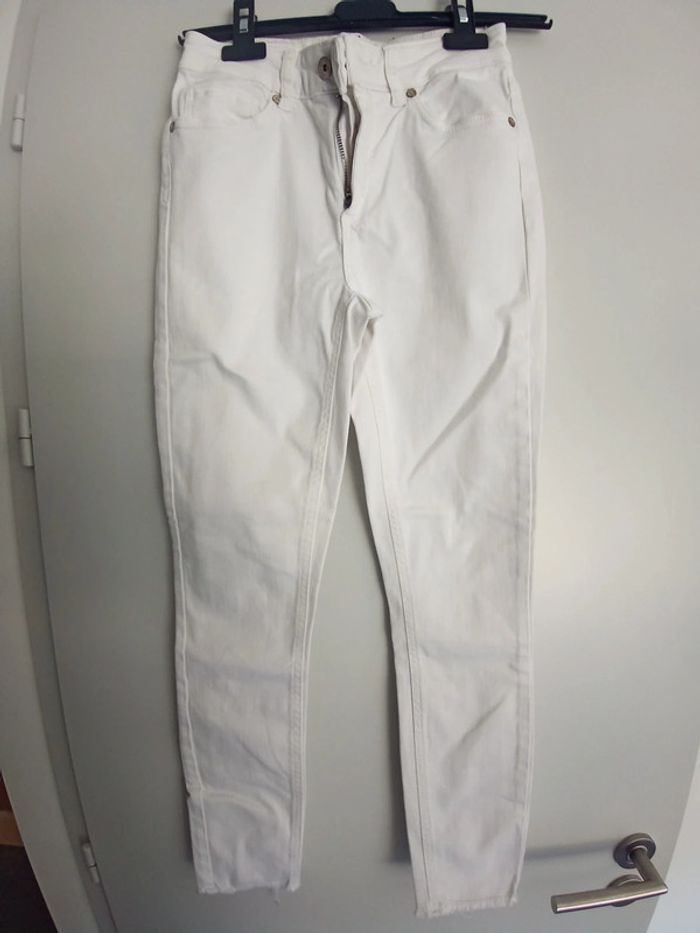 Pantalon slim only