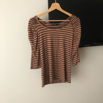 Haut à rayures