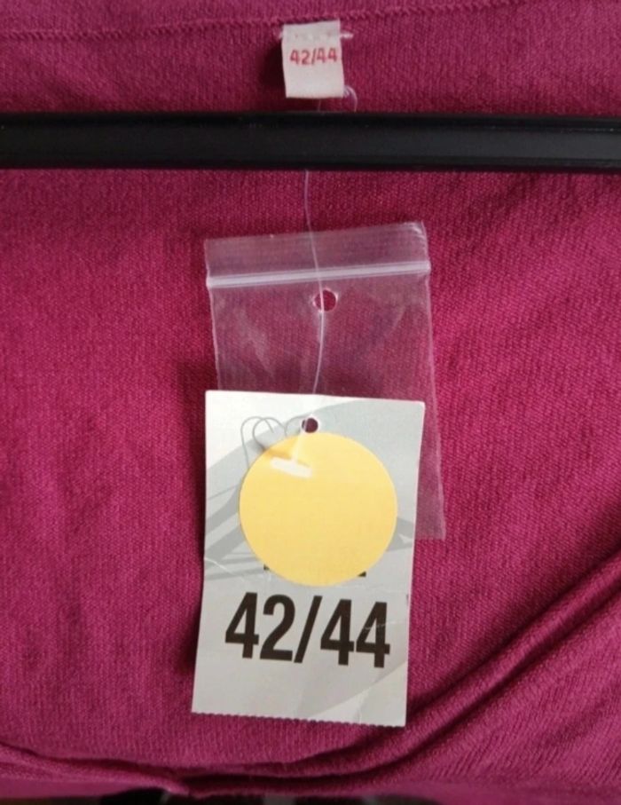 Gilet rose neuf taille 42/44 - photo numéro 3