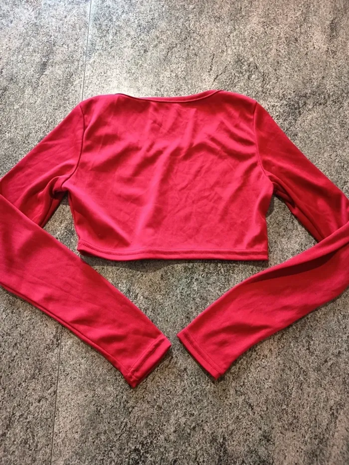Crop top taille M sans marque - photo numéro 2