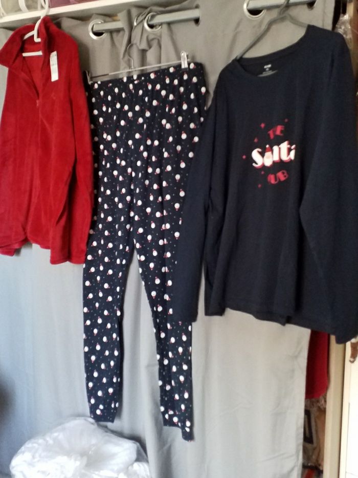 Pyjama 3 pièces Noël  🎅🌲  taille XXL  neuf - photo numéro 2