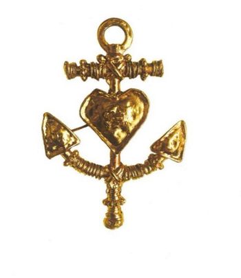 broche pendentif Christian Lacroix représentant la croix arlésienne.