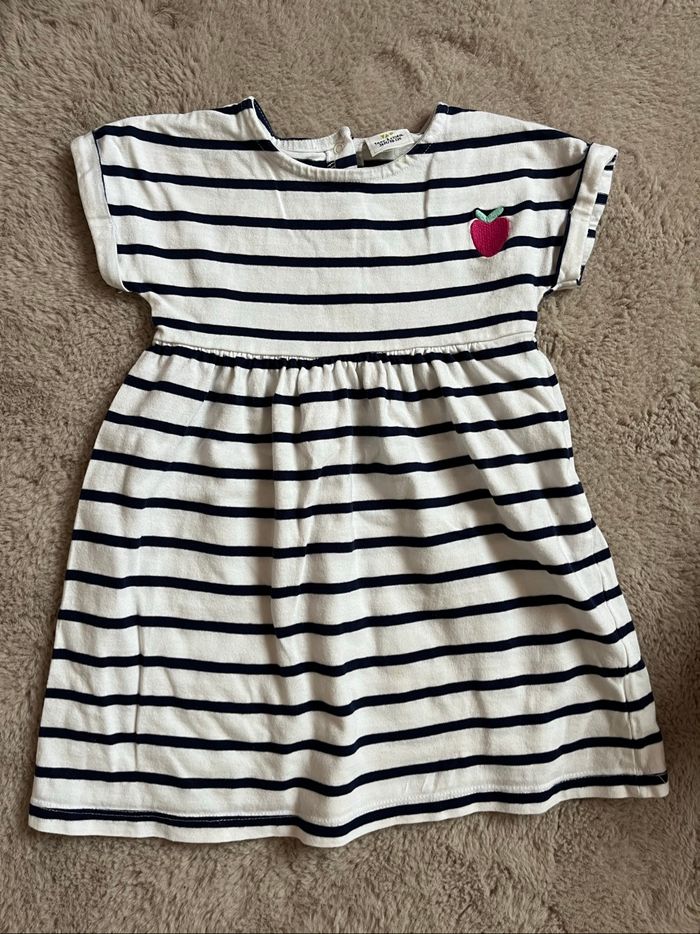Robe tape à l’œil