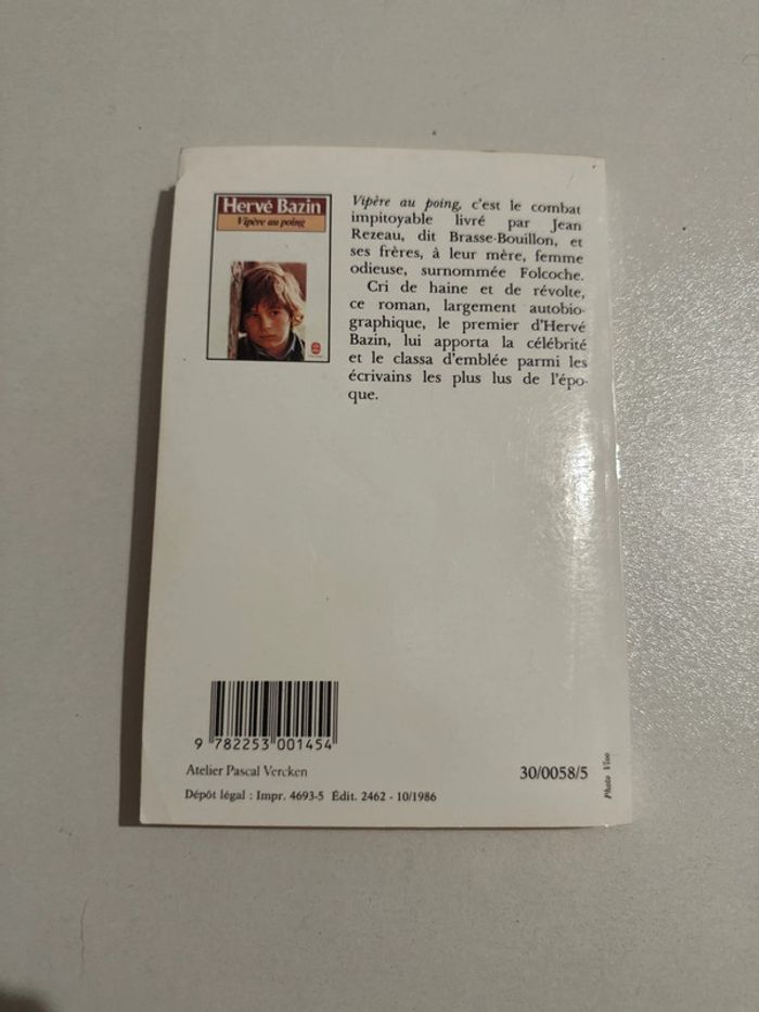 Vipère au point Hervé Bazin livre de poche - photo numéro 3