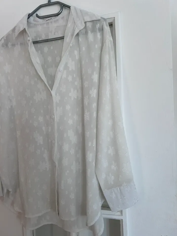 Chemise dentelle manche longue taille S - photo numéro 2