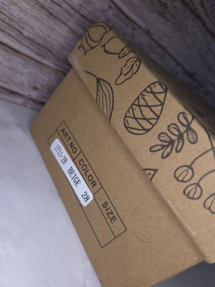 Baskets beige à scratch enfants mixtes tendances - Taille 28 - NEUVES 🌟 - photo numéro 3