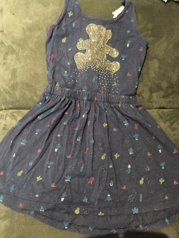 Robe ouverte dans le dos