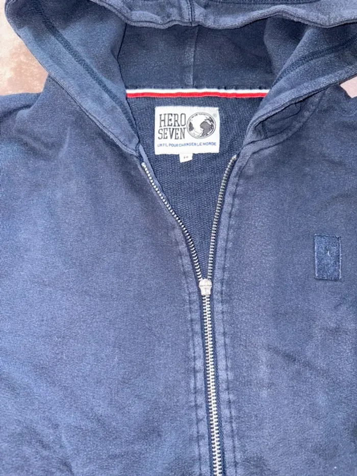 Veste garçon Hero Seven taille 14 ans en bon état. Couleur bleu. - photo numéro 6