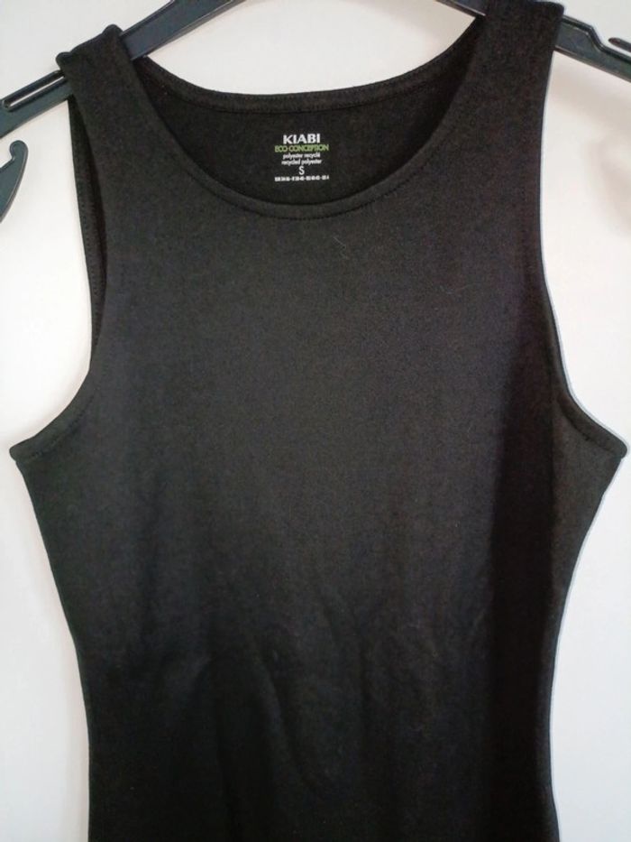 Robe tailleur Kiabi moulante Taille S courte manche courte – Viscose & Polyester – Très bon état - photo numéro 3