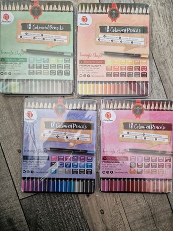 Lot Crayons de couleur