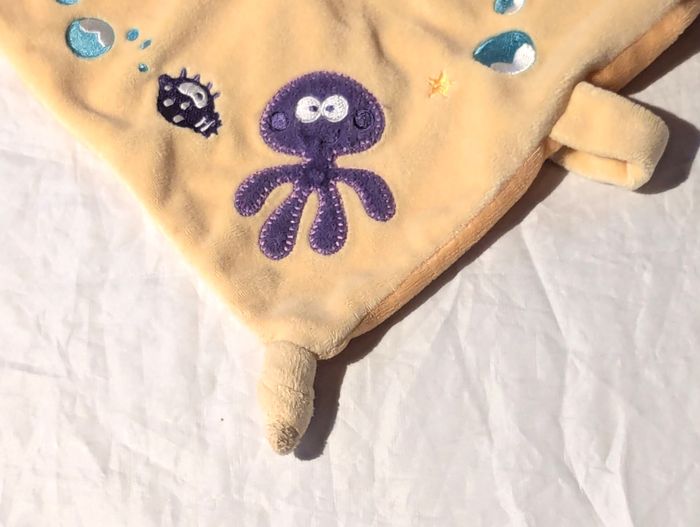 Petit Crâbe Jaune Doudou Pinces Petite Pieuvre Violette Animal Aquatique Peluche Petits Enfants Bébé - photo numéro 3