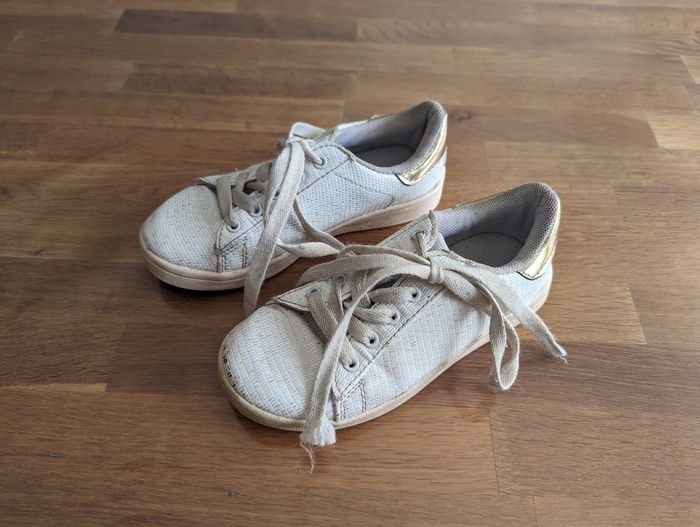 Baskets fille à lacets pointure 29