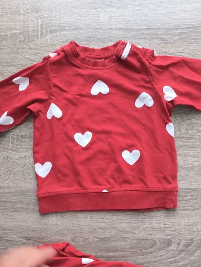 Ensemble coeur h&m 4-6 mois - photo numéro 2