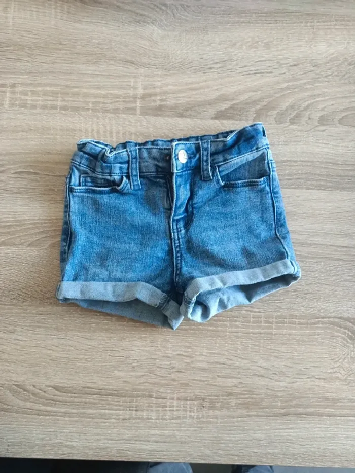 Short en jeans, 5 ans