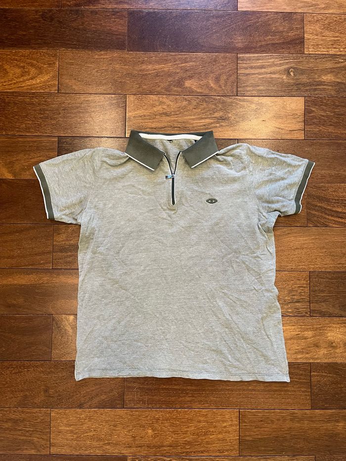 Polo manches courtes gris col zippe taille M