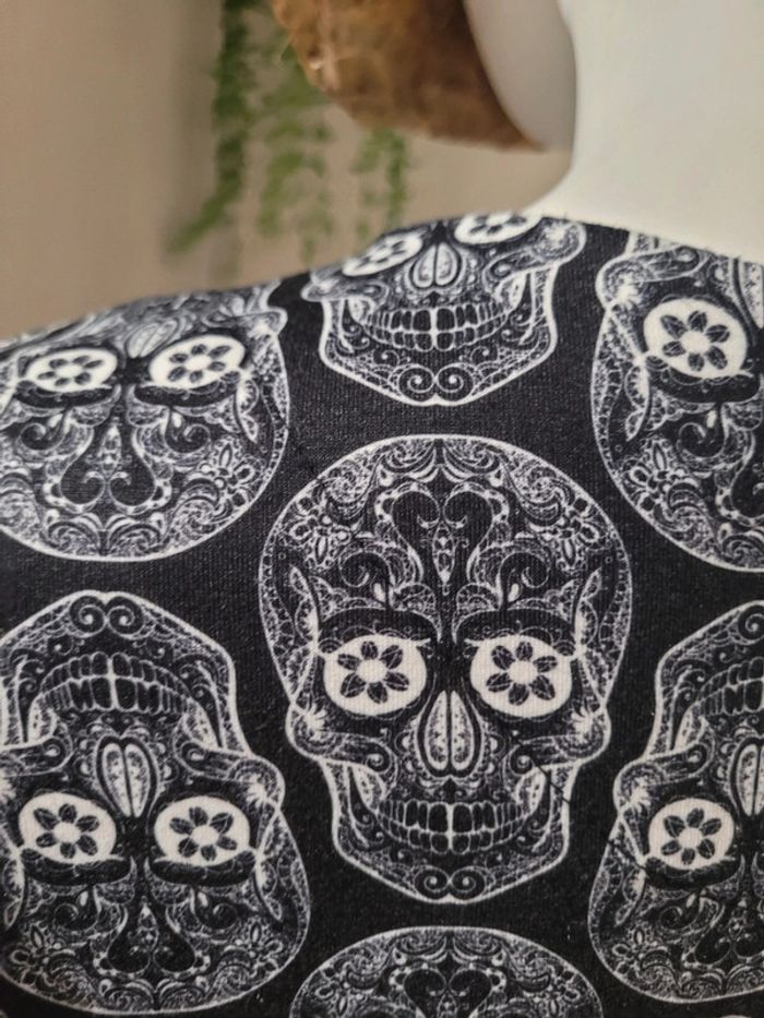 Robe tête de mort - photo numéro 7