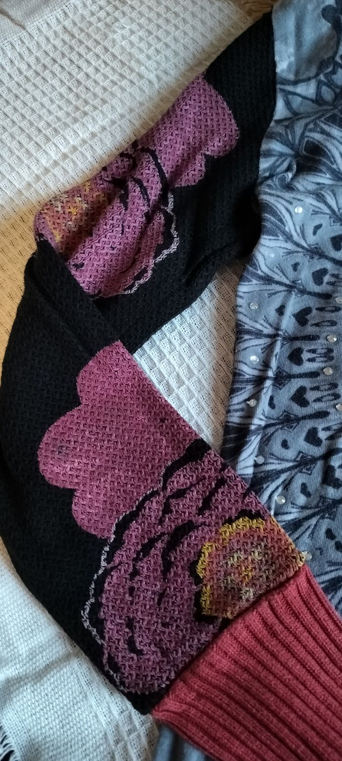 Pull Desigual pour femme taille S - photo numéro 3