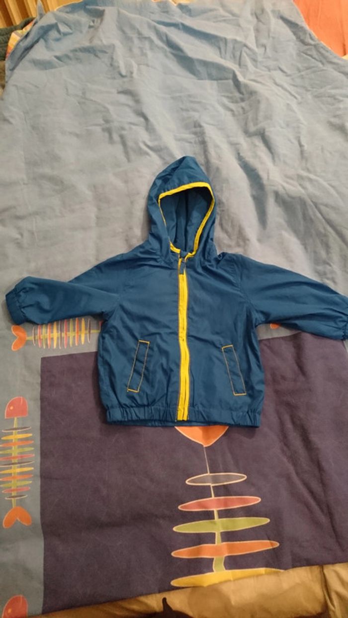 Veste à capuche bleu