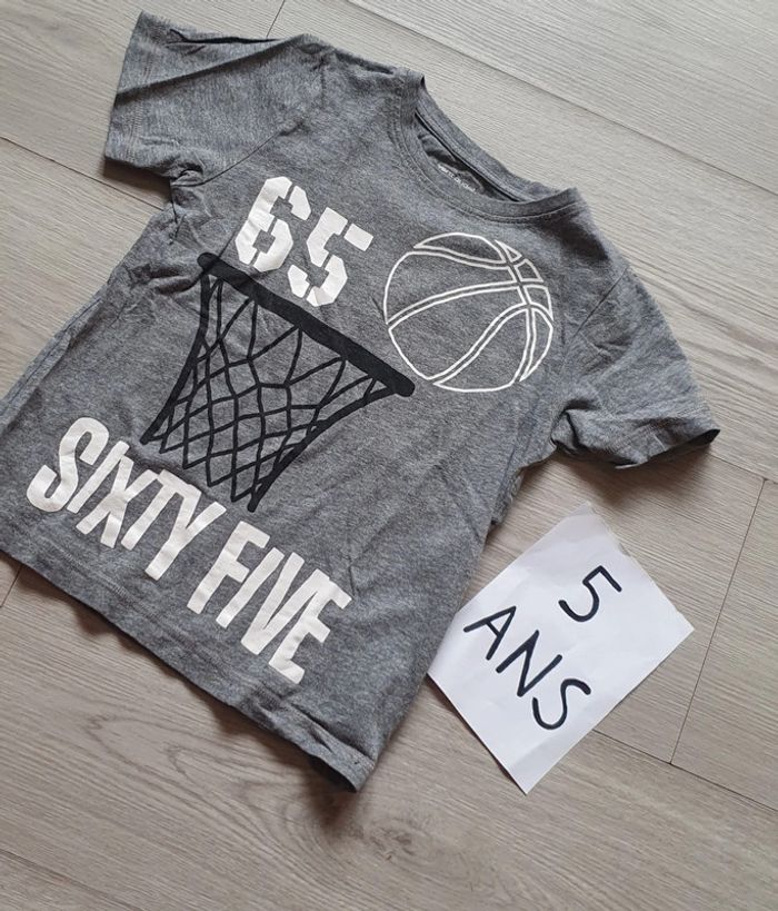 Maillot t-shirt manches courtes 5ans garçon 108cm