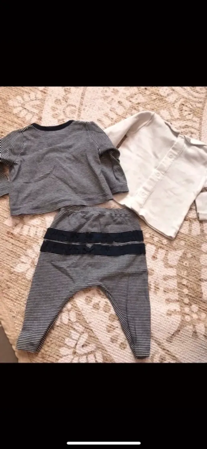 Ensemble 3 pièces petit bateau taille 6 mois