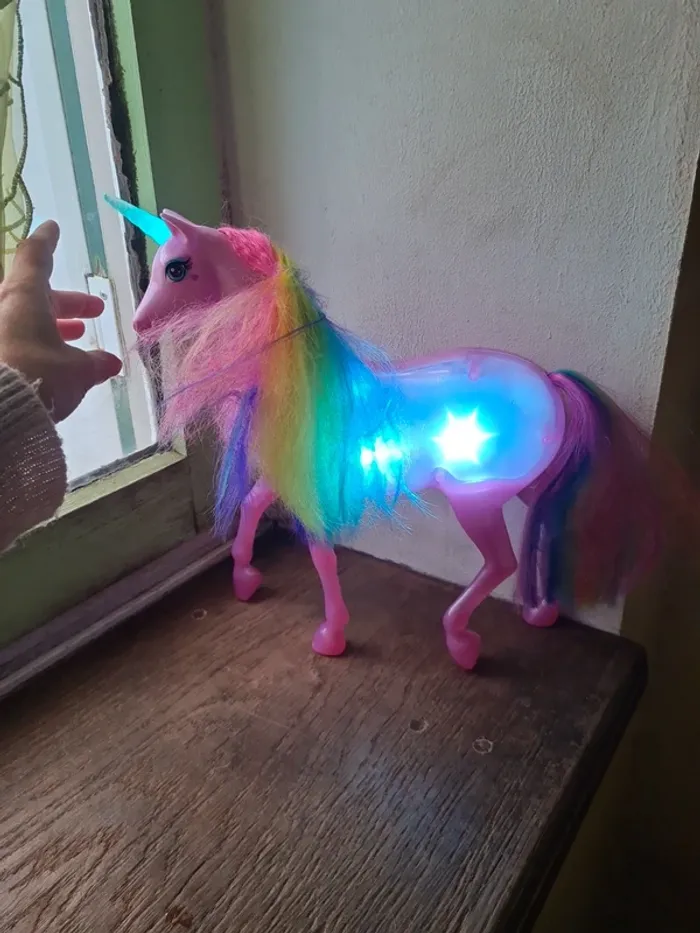 Licorne lumineuse et sonore - photo numéro 4