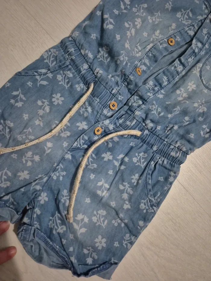 Combinaison short à fleurs bleu - photo numéro 2