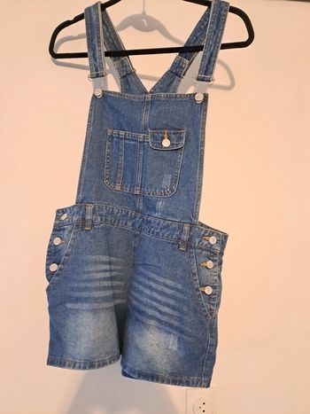 Jolie salopette jean brut bleu Jennyfer