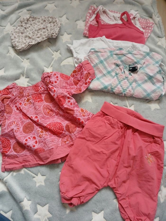 Lot de vêtements 12 mois (7 pièces)
