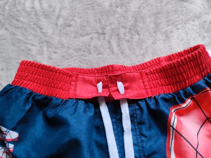 Short de bain Spiderman 6-7 ans - photo numéro 5