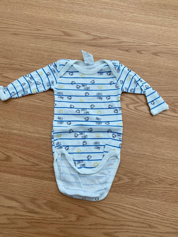 Lot 7 Bodies - 3 mois - photo numéro 4