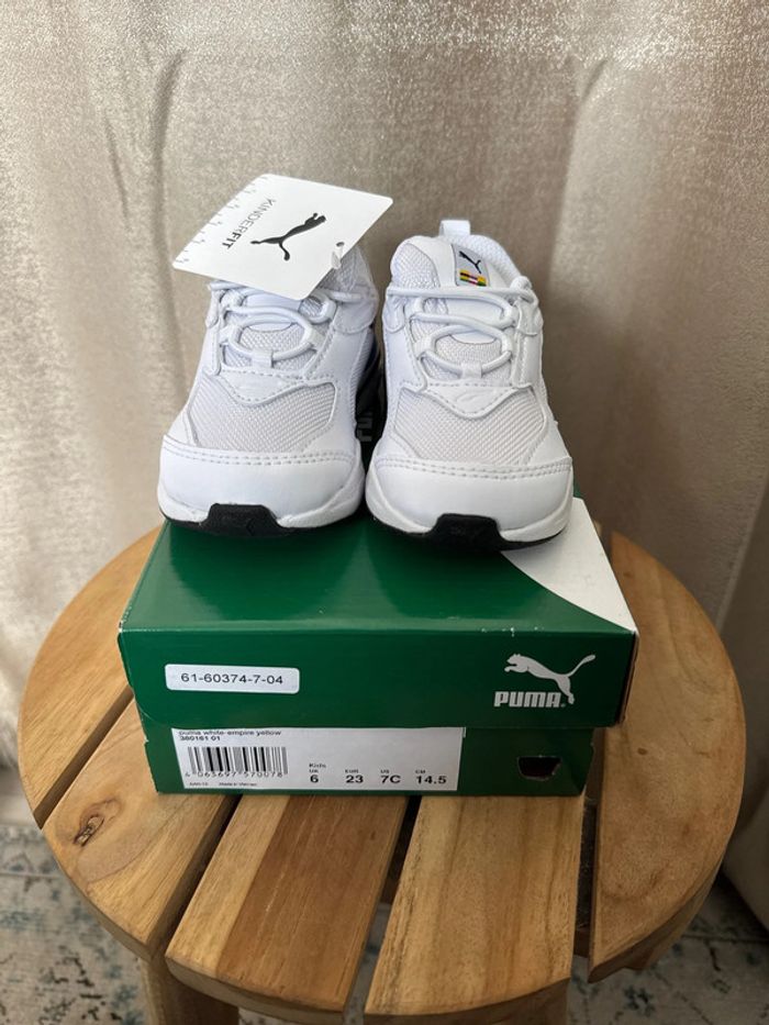 Baskets Puma bébé blanches neuves – Taille 23 - photo numéro 4